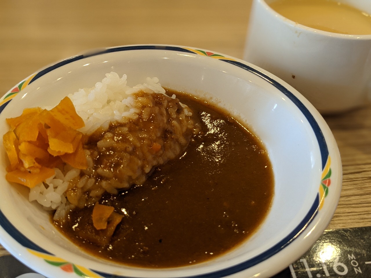 ステーキガスト「牛ハラミペッパーカットステーキ鉄板焼きチャーハン」 08