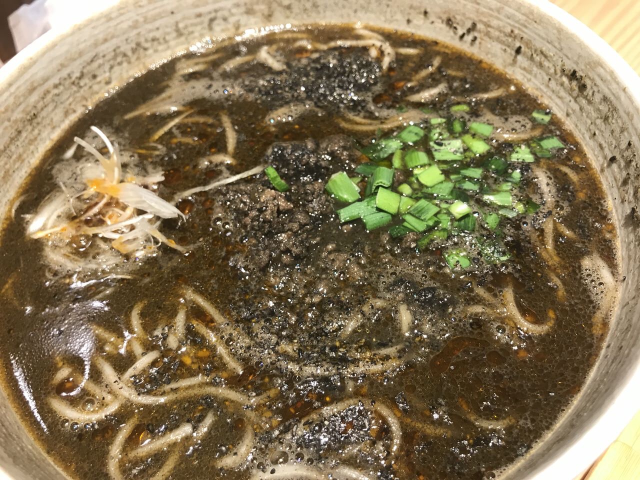 蕎麦きり みよた 黒の衝撃 1