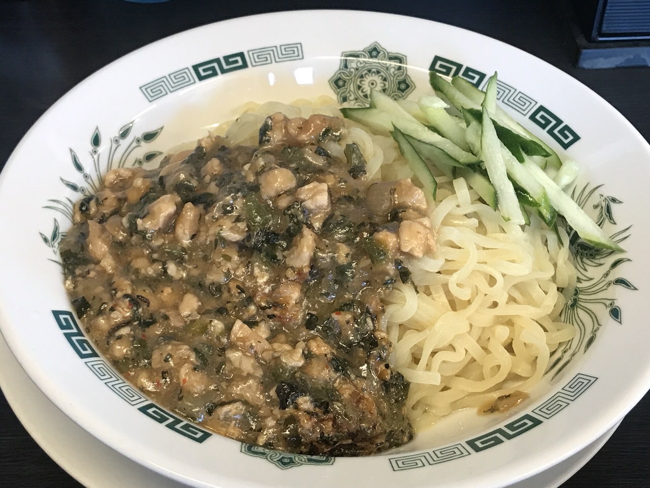 日高屋「ガパオ汁なし麺」2