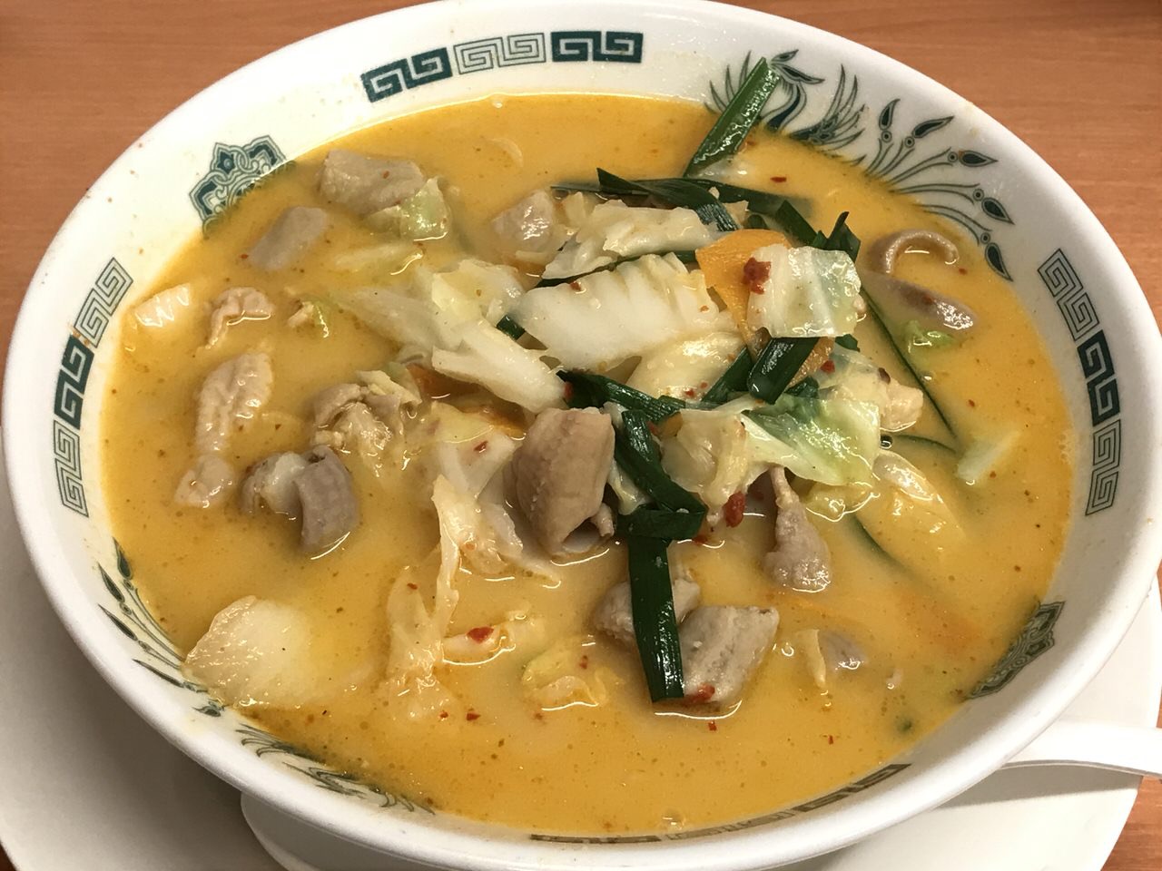 【日高屋】期間限定「モツ野菜ラーメン」を食べてみた