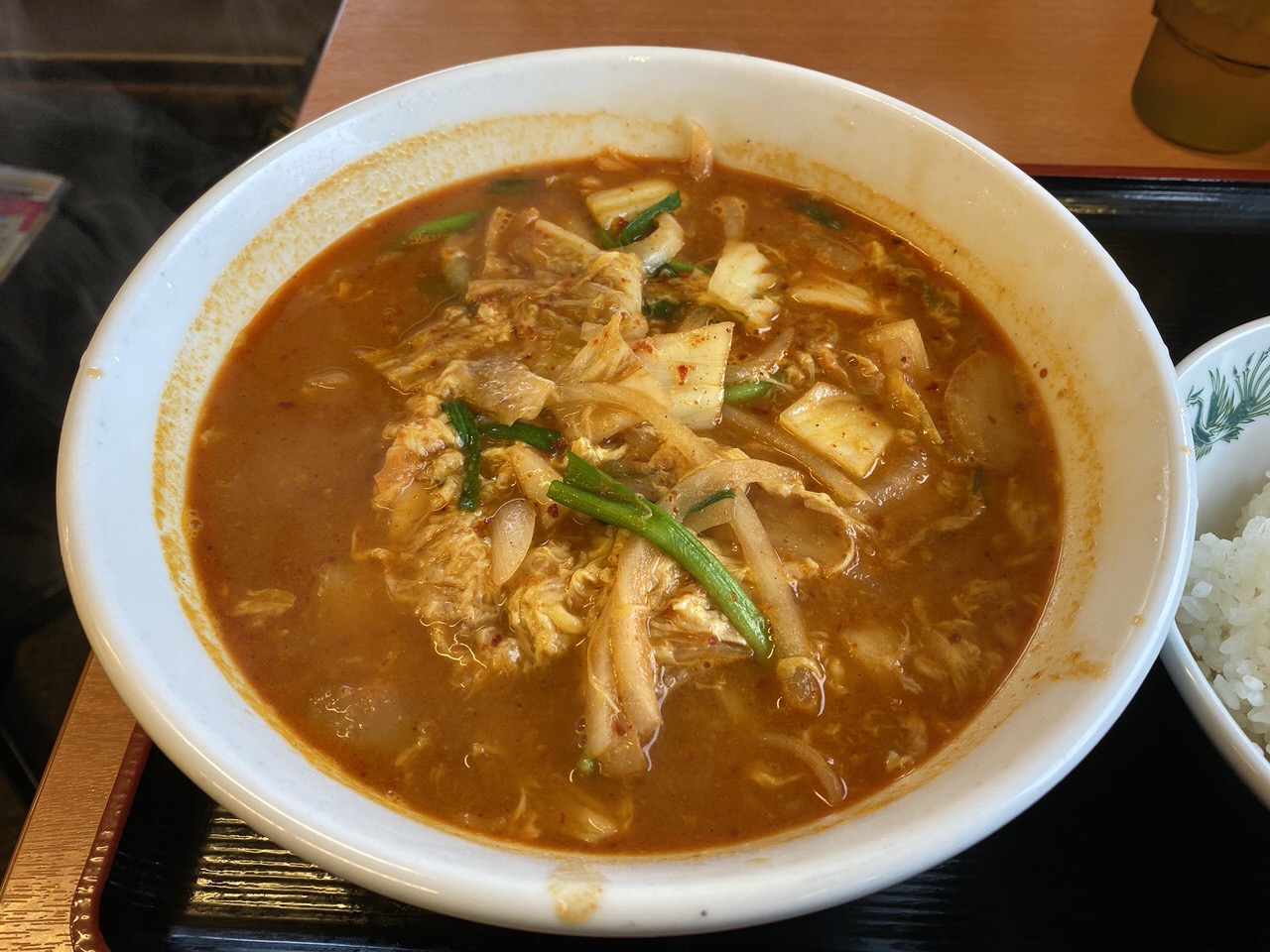 日高屋「チゲ味噌ラーメン 2019」細麺・麺硬め 1