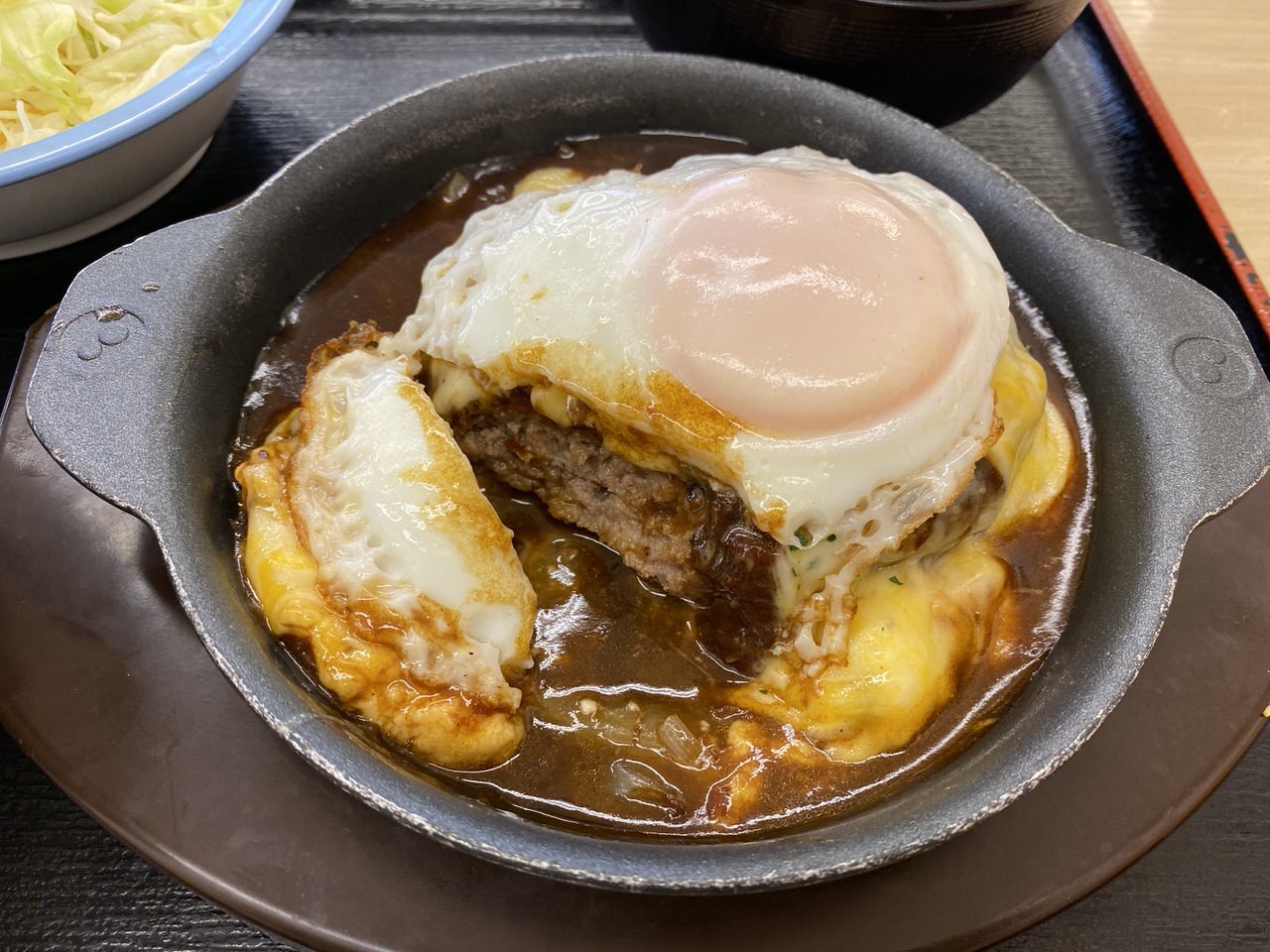 【松屋】超粗挽き「ビーフハンバーグステーキ定食」2