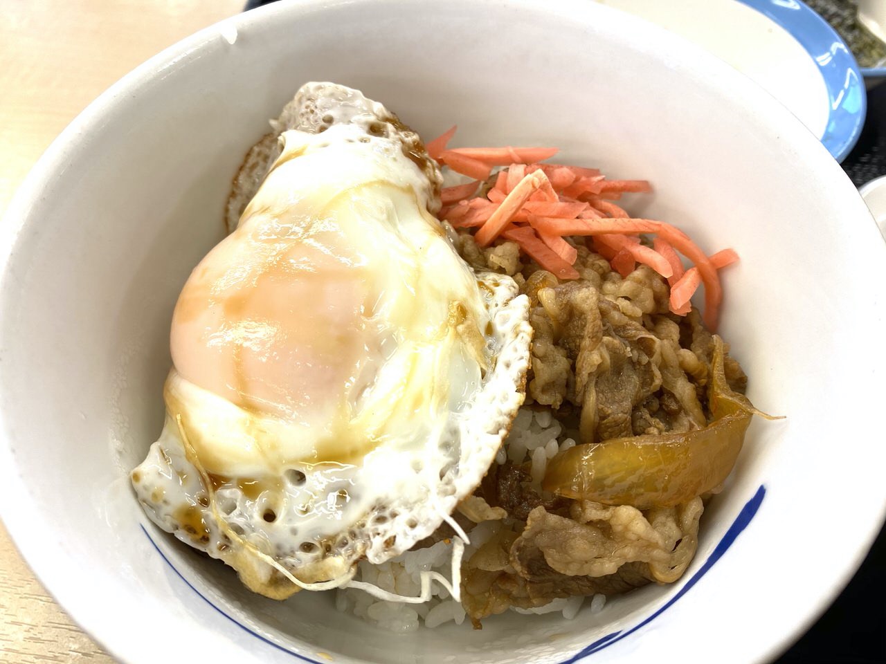 【松屋の朝食】「ソーセージエッグ定食」6