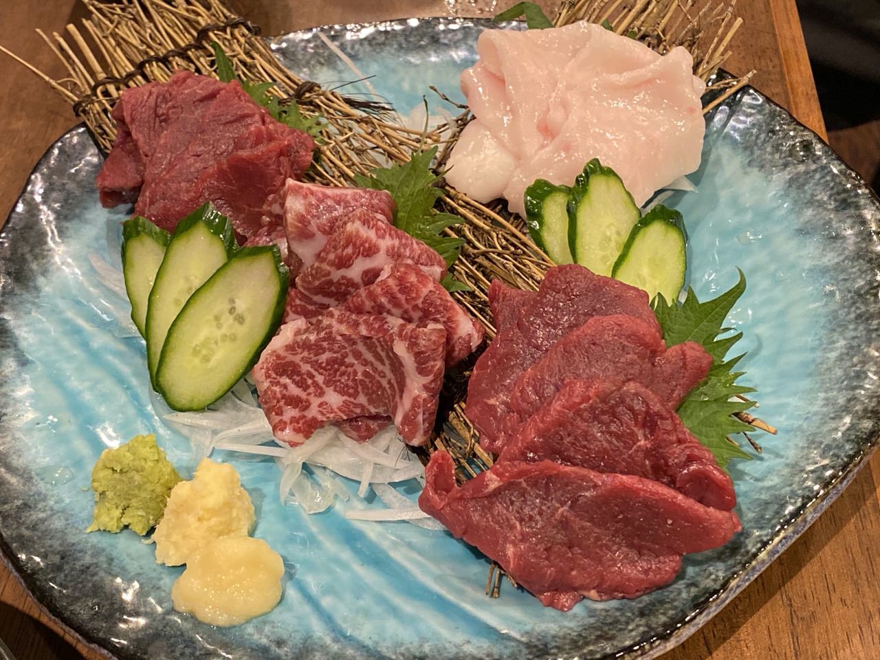 「秋葉原 肉寿司」11