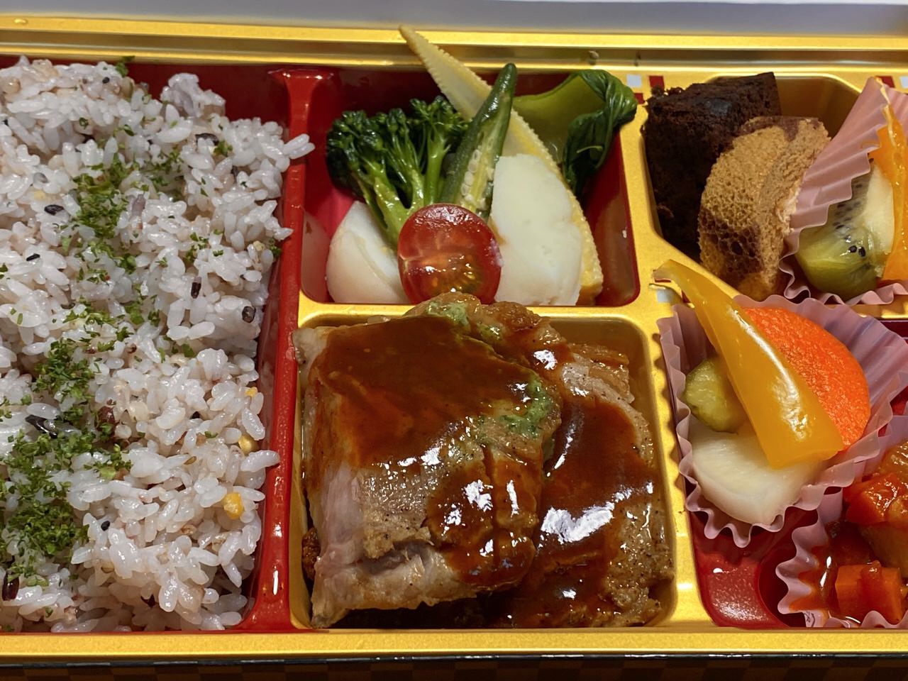 【テイクアウト】「ボンティガー」弁当 7