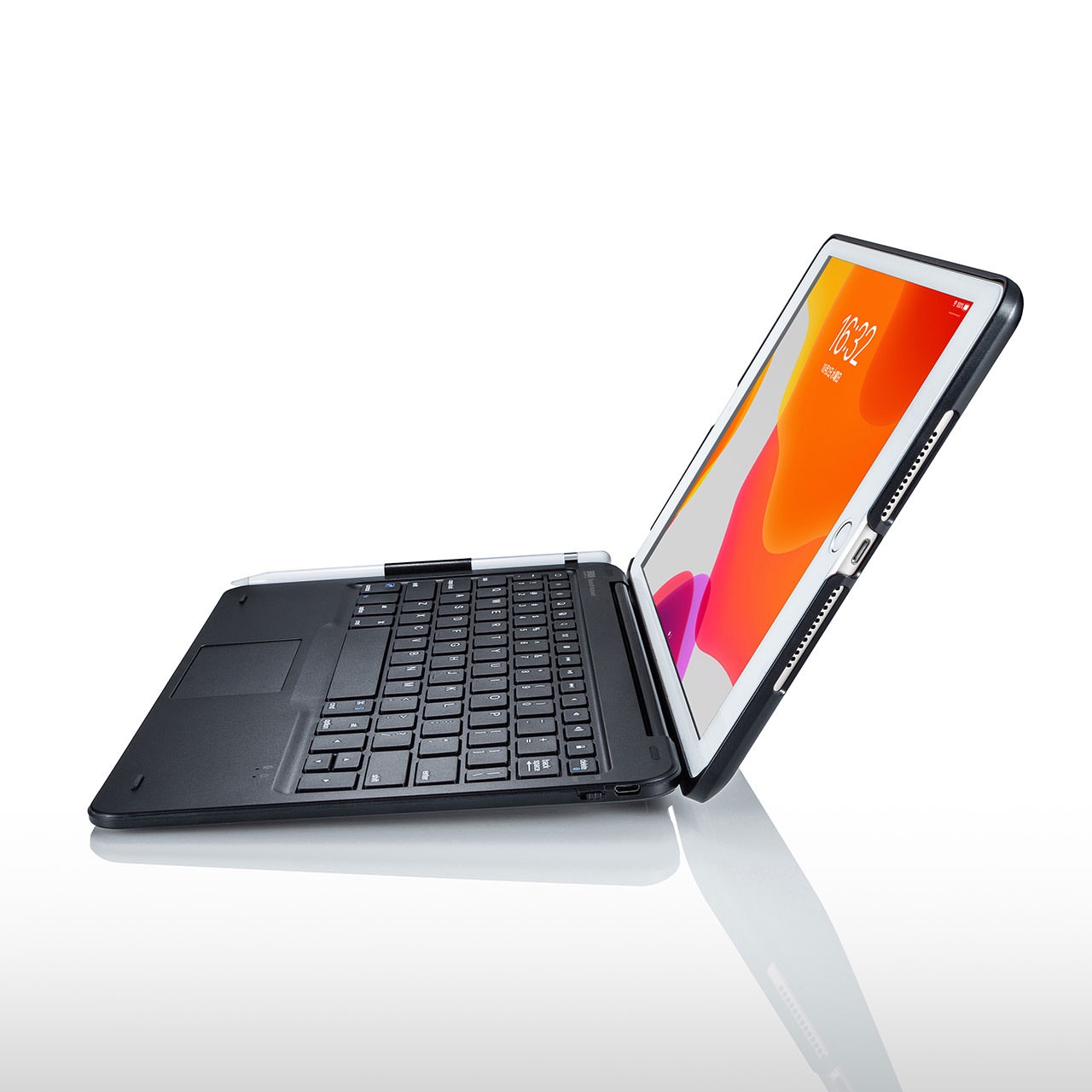 まるでノートPC！タッチパッド内蔵の2019年版10.2インチiPad専用ケース付きBluetoothキーボード「SKB-BTIPAD2BK」