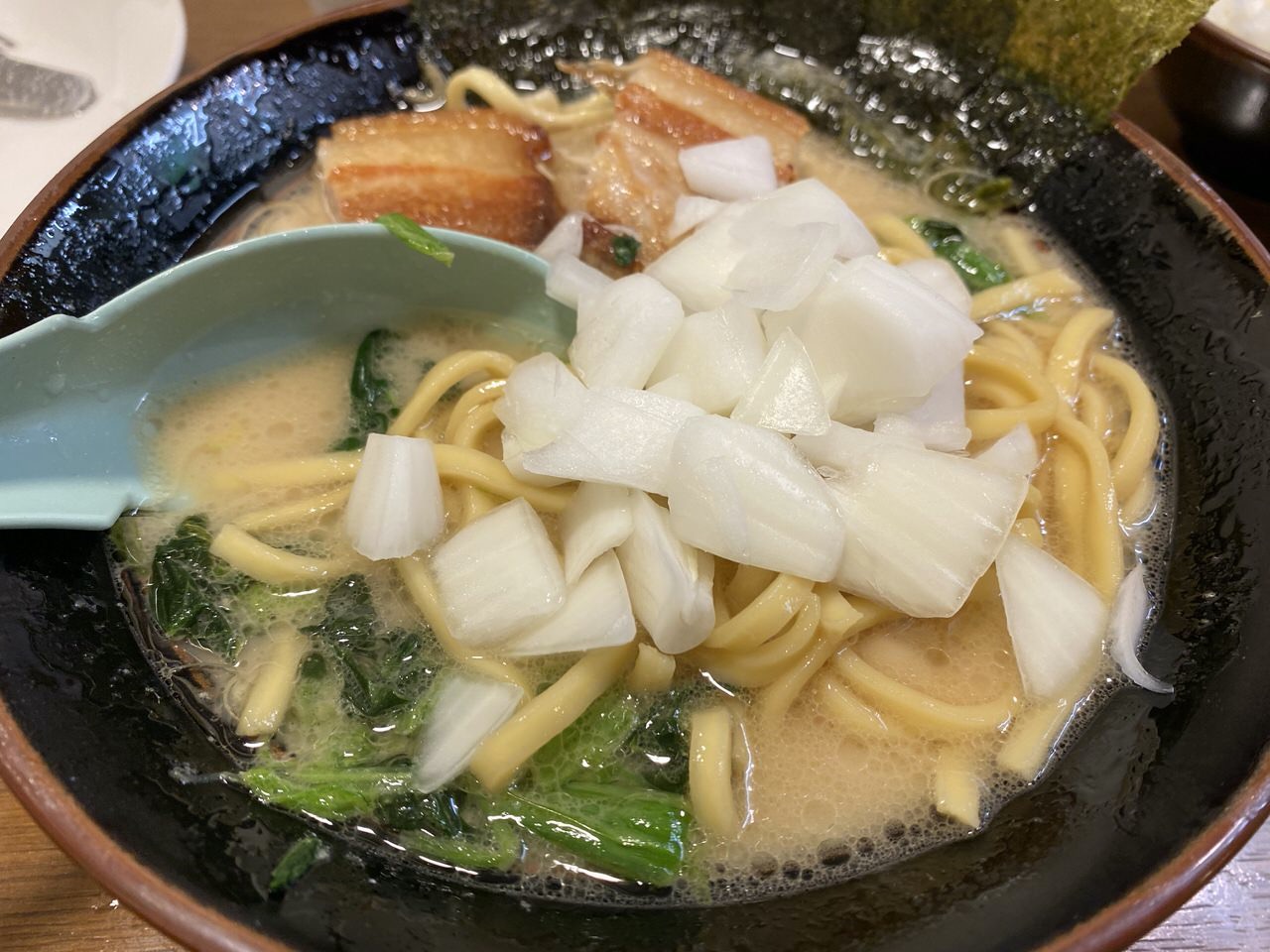 「横浜家系ラーメンとりとん」メガトンラーメン（浦和）14