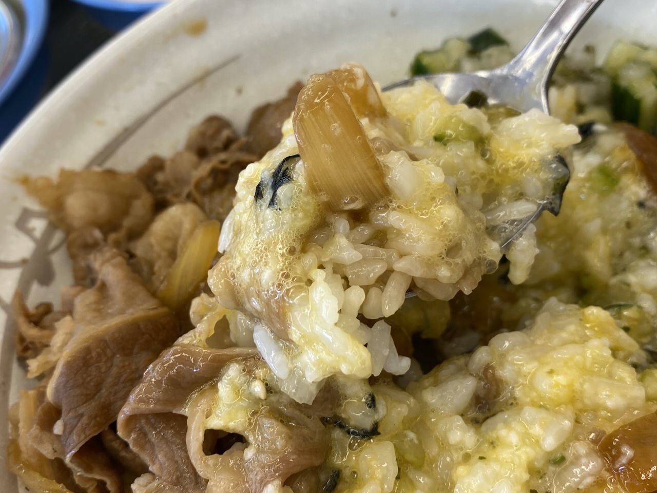 【松屋】暑い日にさっぱりと美味い！茎わさび＆とろろ「山形だしの三色丼」食べてみた