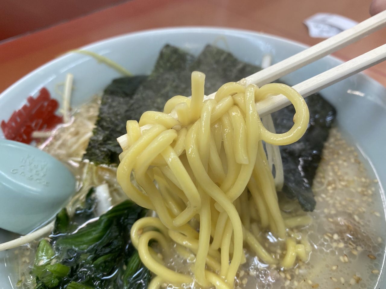 「ラーメン山岡家」家系だからこってりしてるかと思ったらさっぱりしていた塩ネギラーメン（さいたま市）