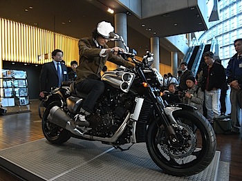 yamaha_vmax_0310183.JPG