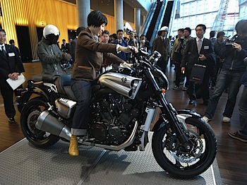 yamaha_vmax_0310190.JPG