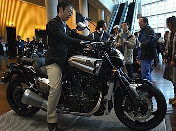 yamaha_vmax_0310199.JPG