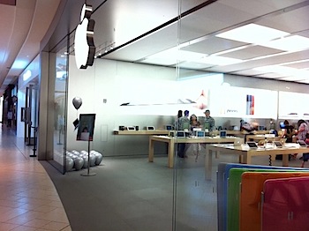 AppleStore_7208.JPG