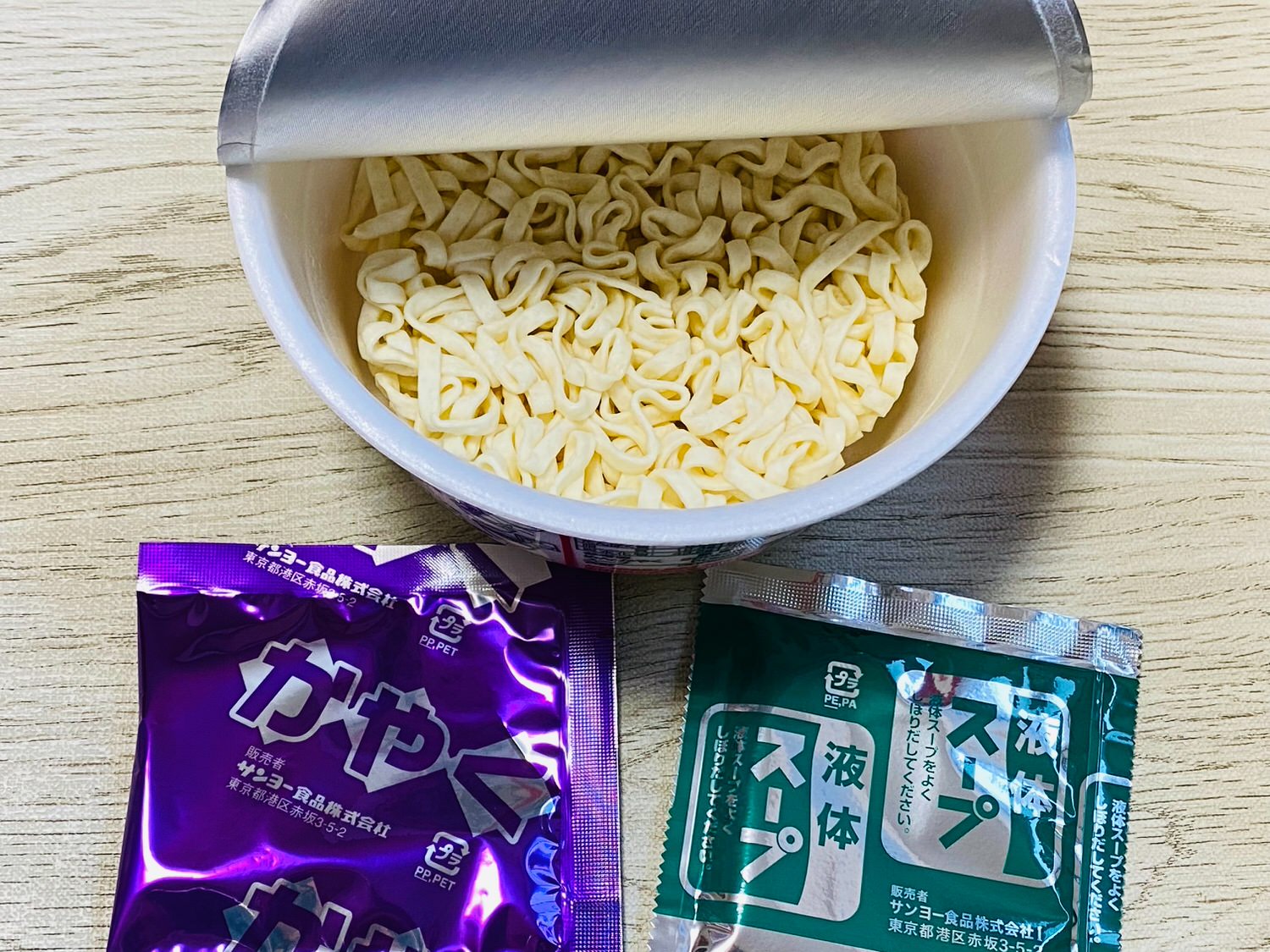 おでんの素使用 おでんの〆風うどん 02002