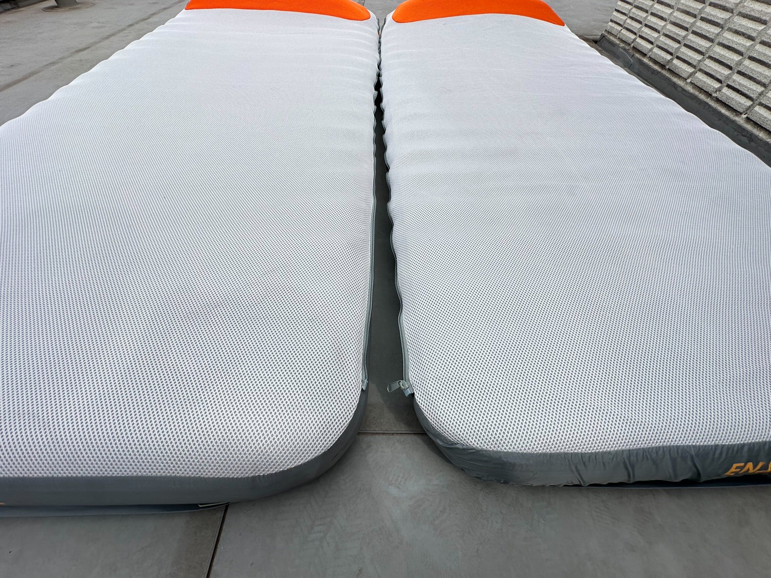 Air bed 016