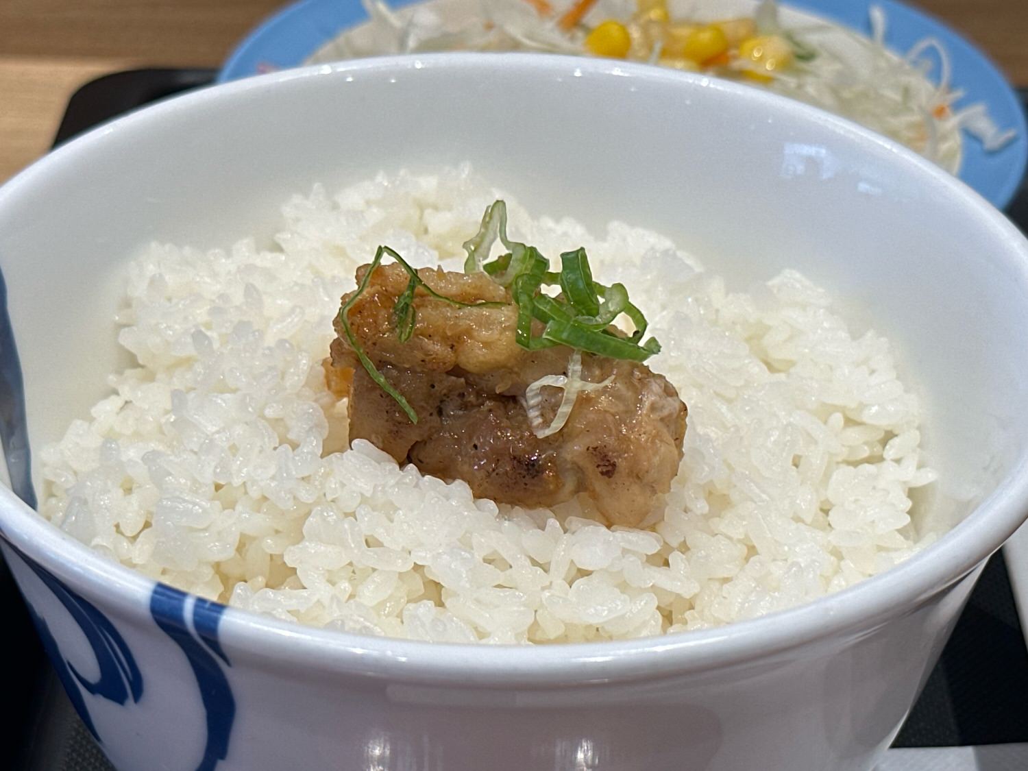 松屋 鶏のバター醤油炒め定食 009