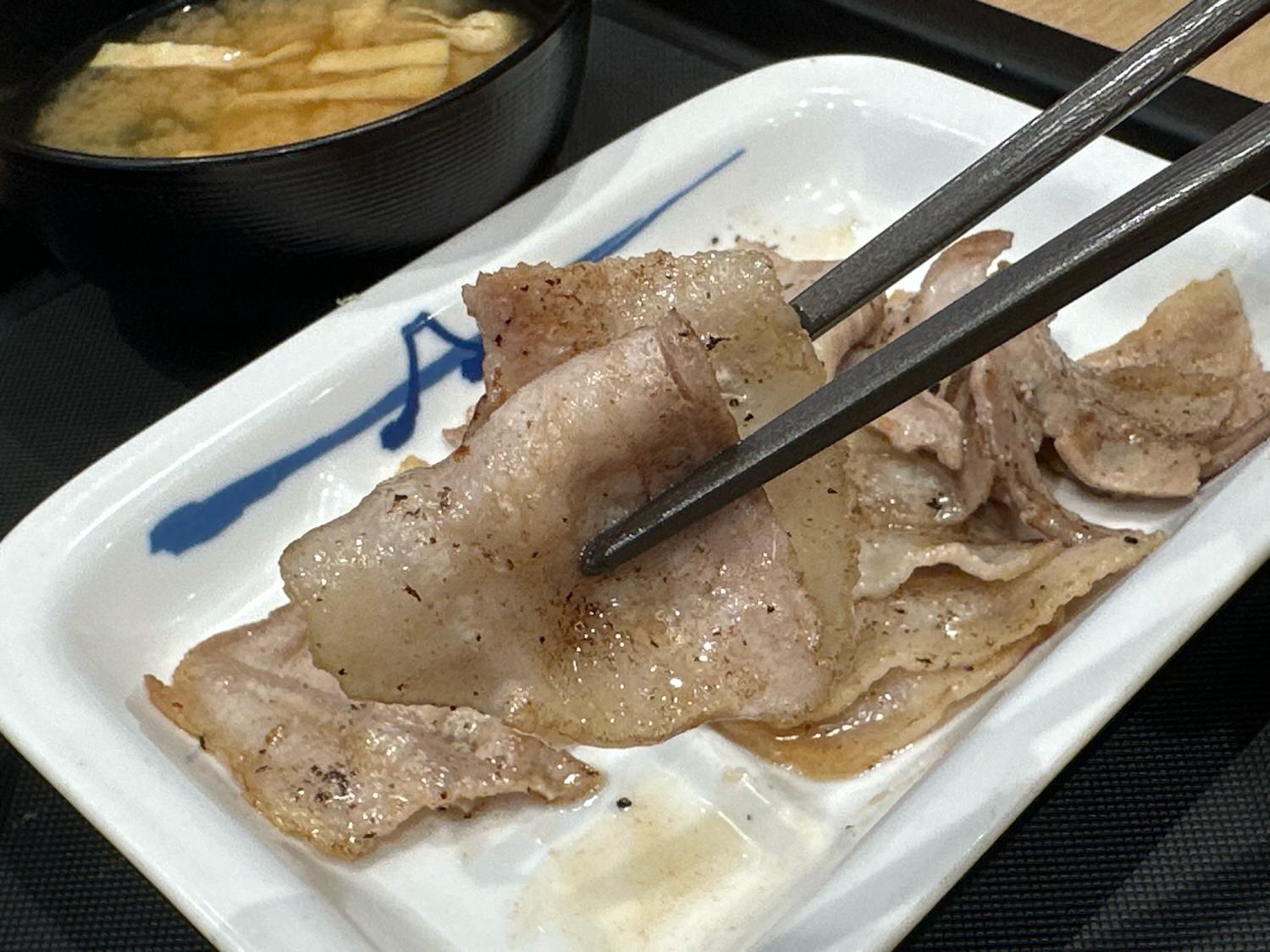 松屋 豚カルビ焼肉定食 006