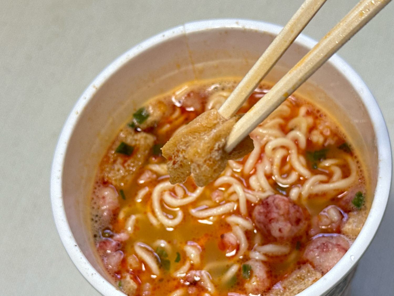 タムジャイサムゴー監修カップ麺「譚仔三哥監修 麻辣ラーメン」