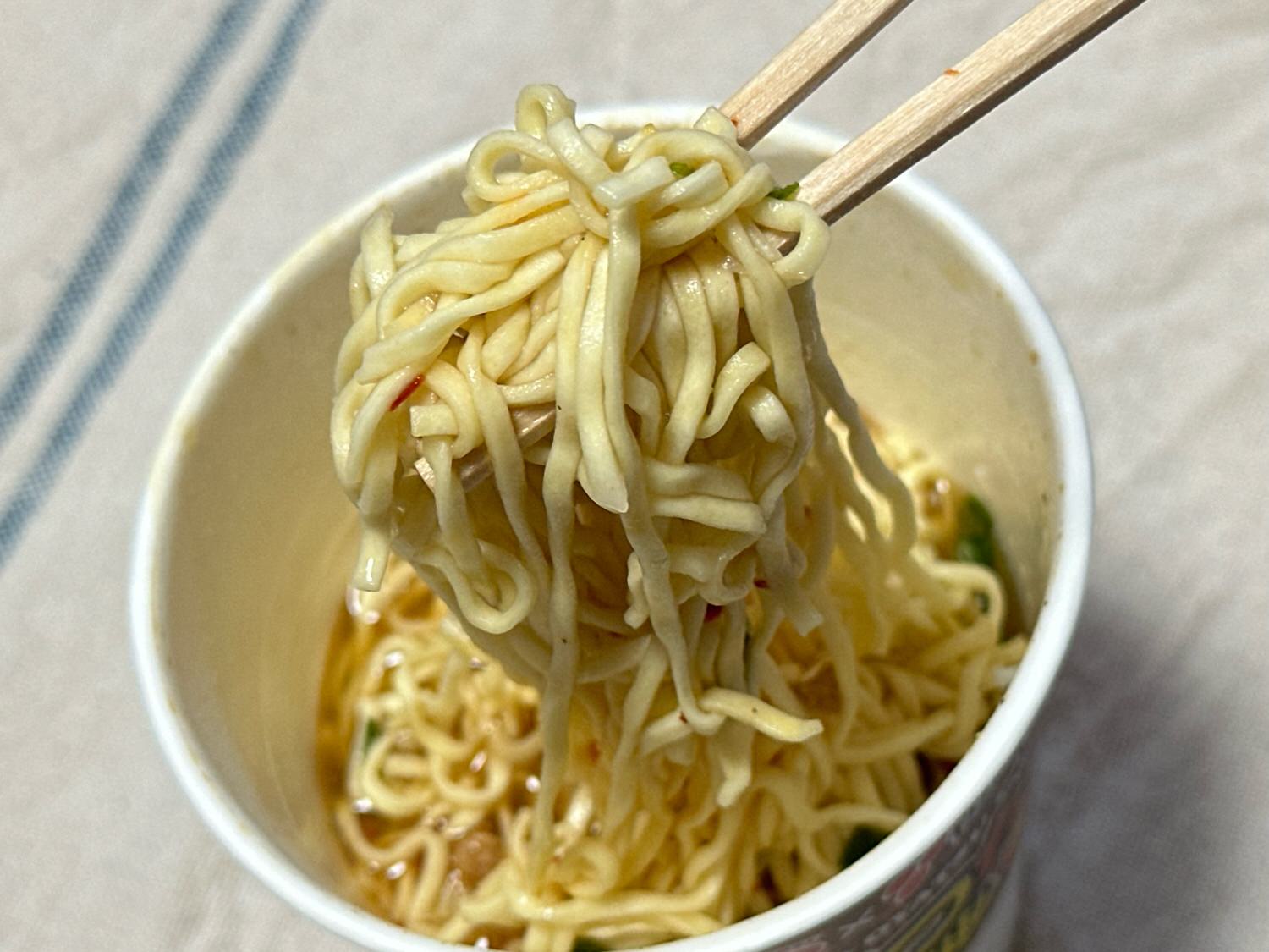 おやつカルパス味ラーメン おやつカルパス黒胡椒味ラーメン