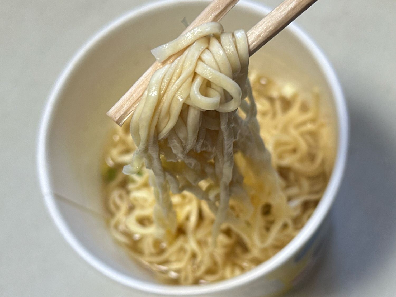 おやつカルパス味ラーメン おやつカルパス黒胡椒味ラーメン