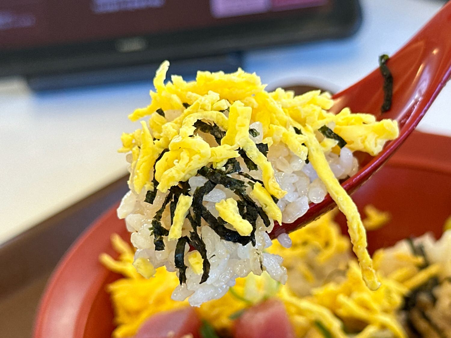 すき家 海鮮ちらし丼