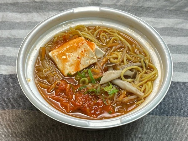 セブンイレブン チゲラーメン 015.