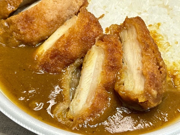 セブンイレブン チキンカツカレー 011.