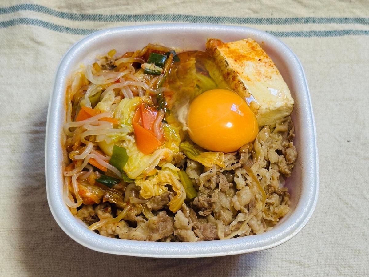 すき家 月見辛旨すきやき牛丼 016.