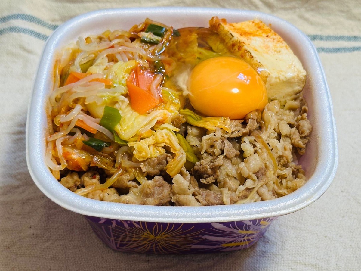 すき家 月見辛旨すきやき牛丼 017.