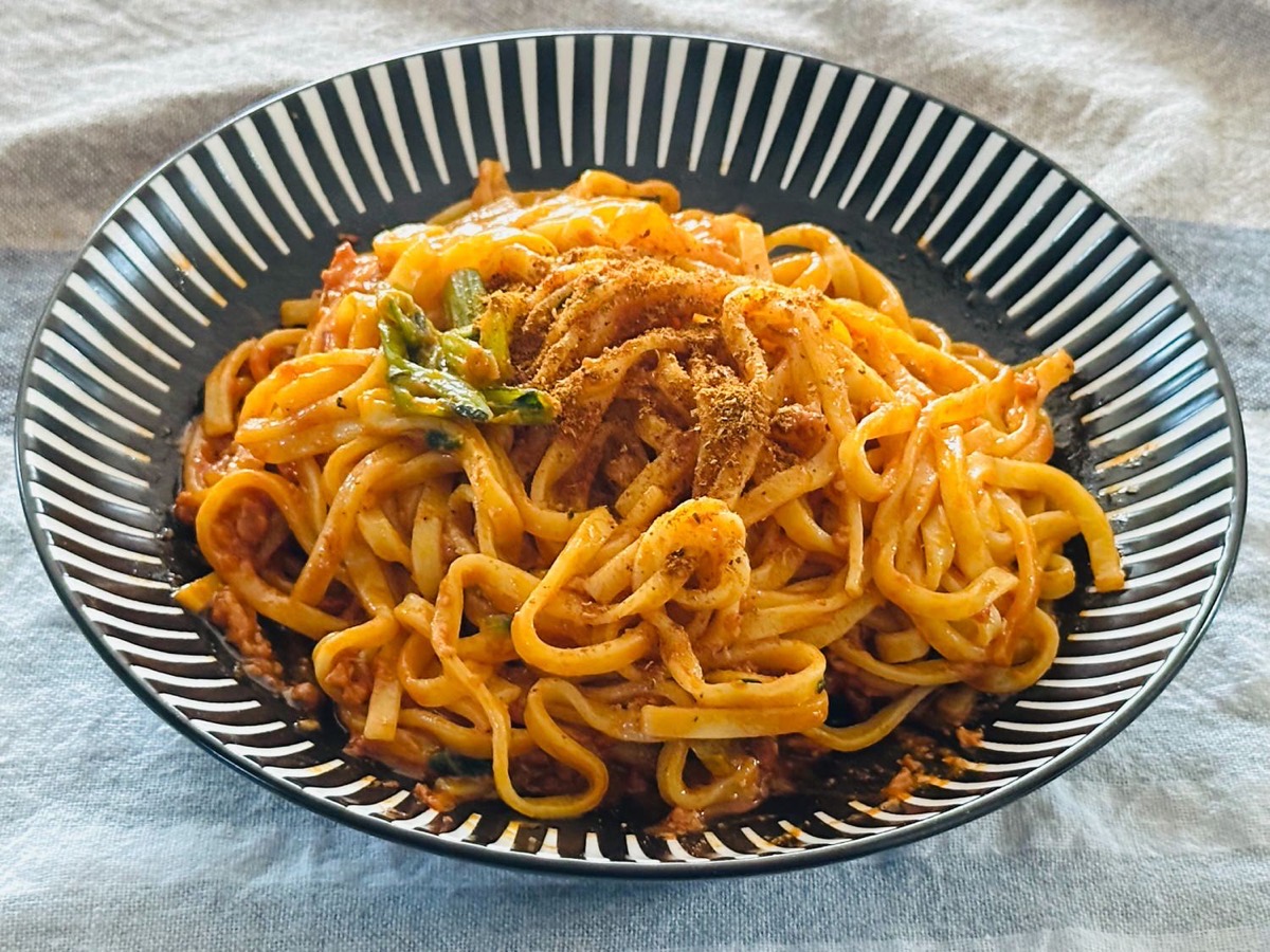 ファミマ 冷凍 汁なし担々麺 021.