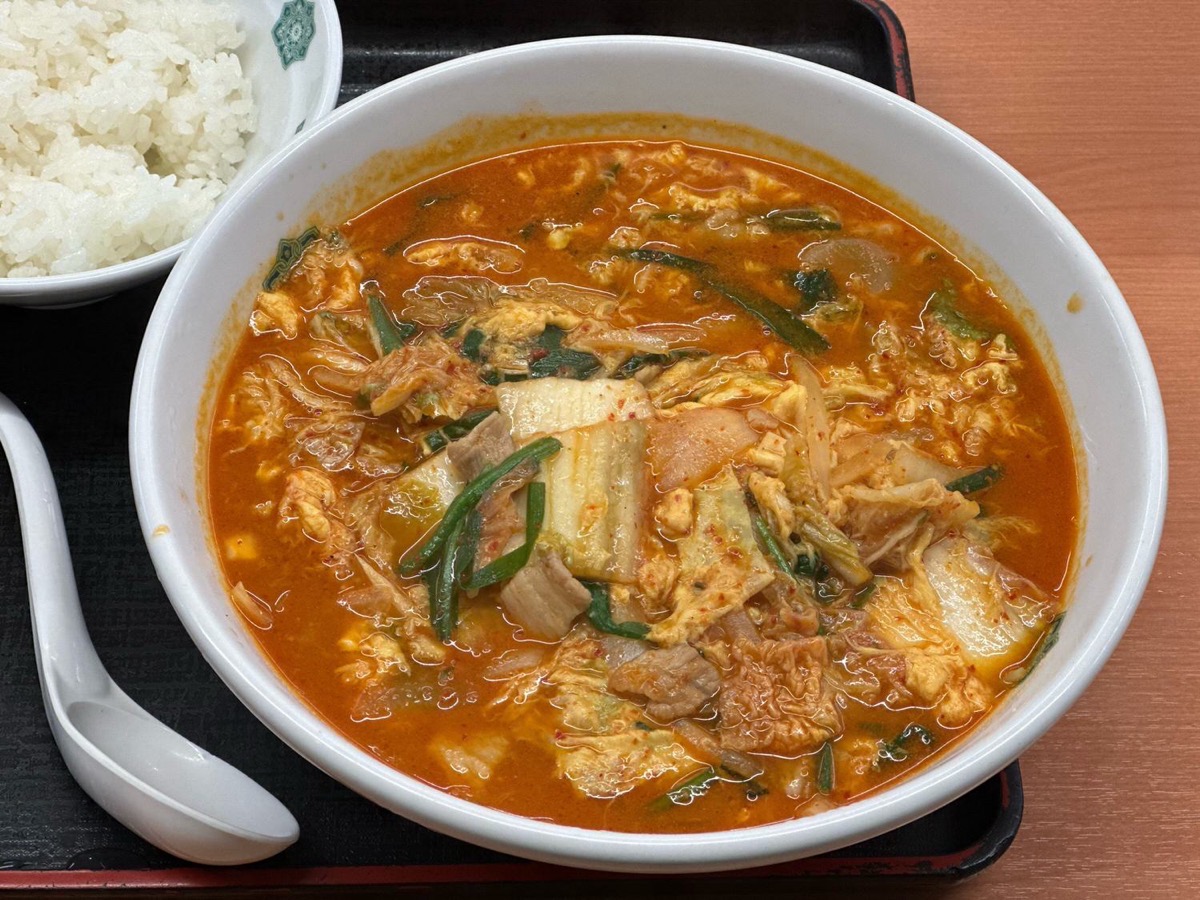 日高屋 チゲ味噌ラーメン 2024 2025 007.