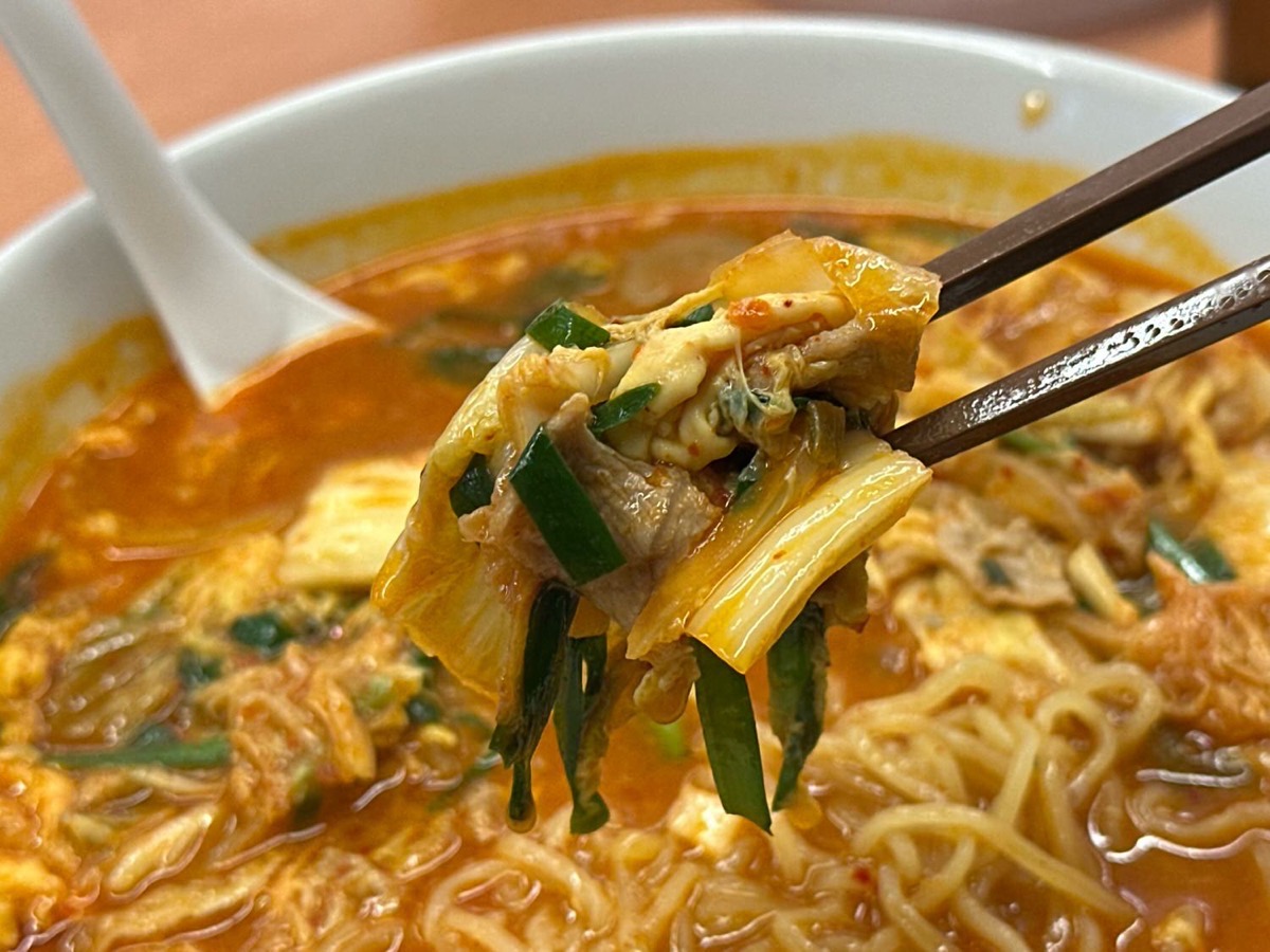 日高屋 チゲ味噌ラーメン 2024 2025 017.