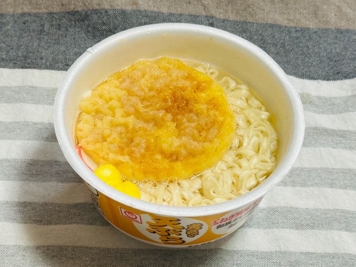 マルちゃん 黄色い天ぷらカレーうどん 008.