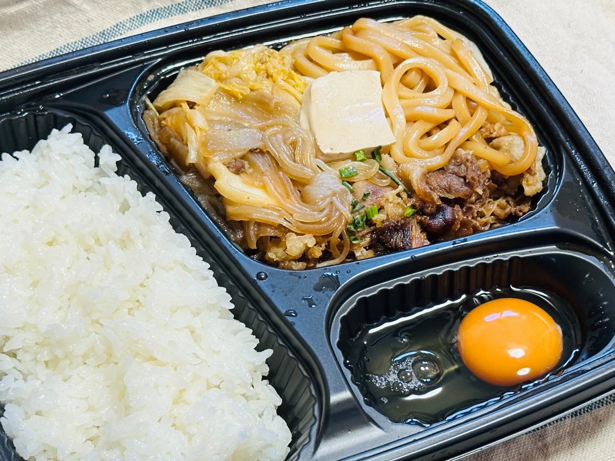 ほっかほっか亭 牛すき焼弁当 010.