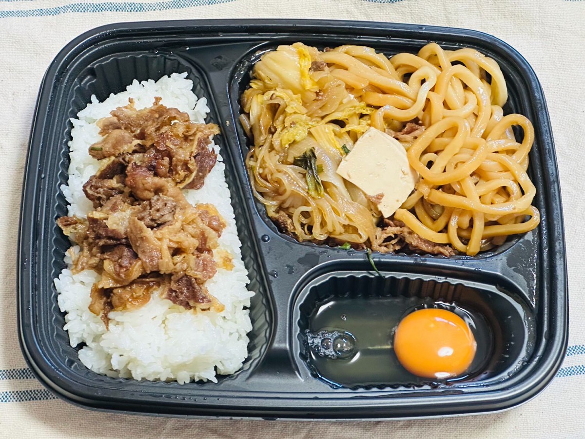 ほっかほっか亭 牛すき焼弁当 032.