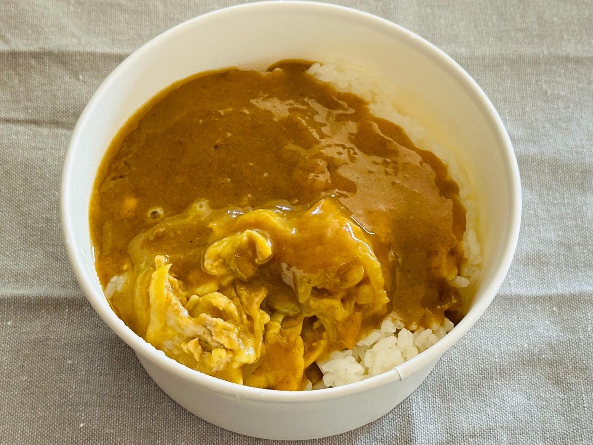 セブンイレブン おだし香るお蕎麦屋さんのカレー 017.