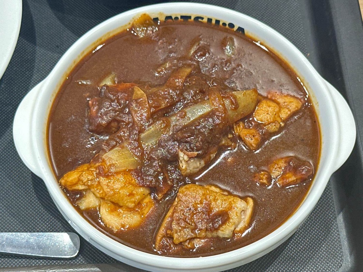 松屋 ごろごろ煮込みチキンカレー 009.