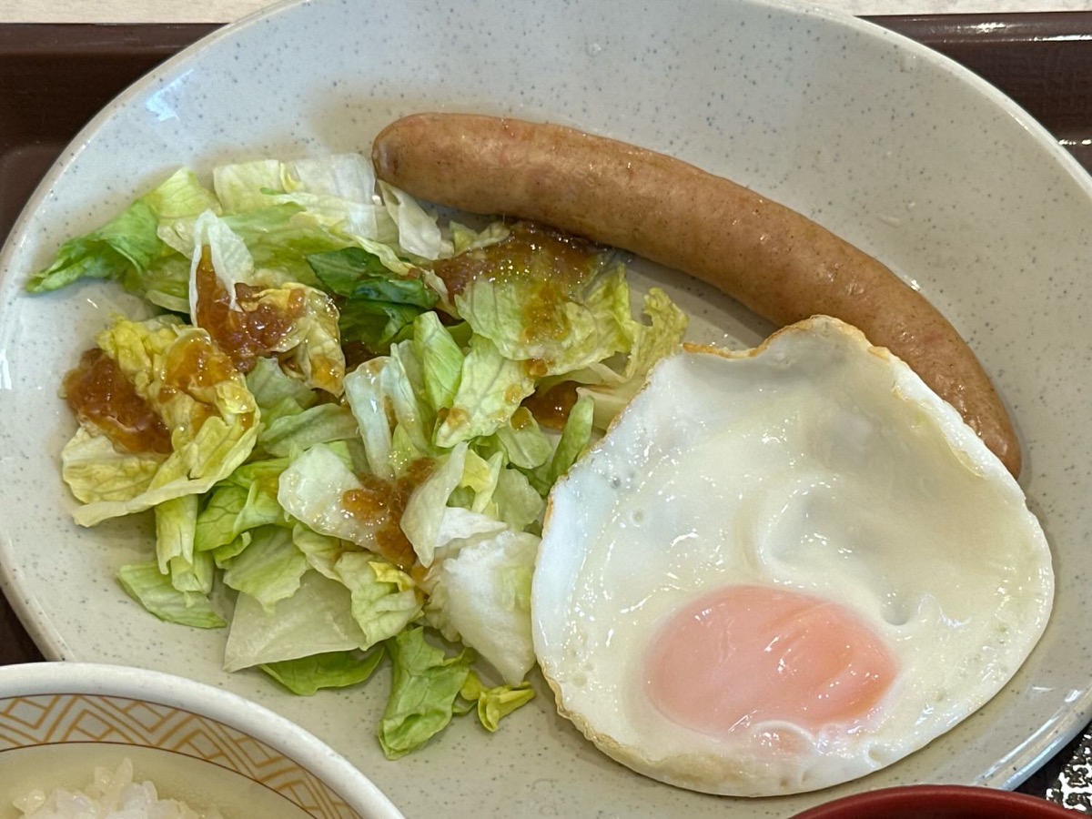 すき家 牛小鉢ソーセージエッグ朝食 011.