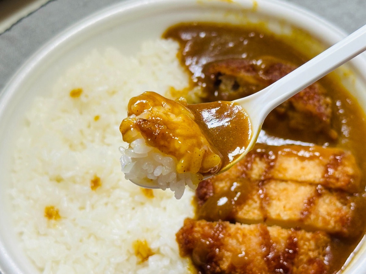 セブンイレブン チキン＆メンチカツカレー 023.