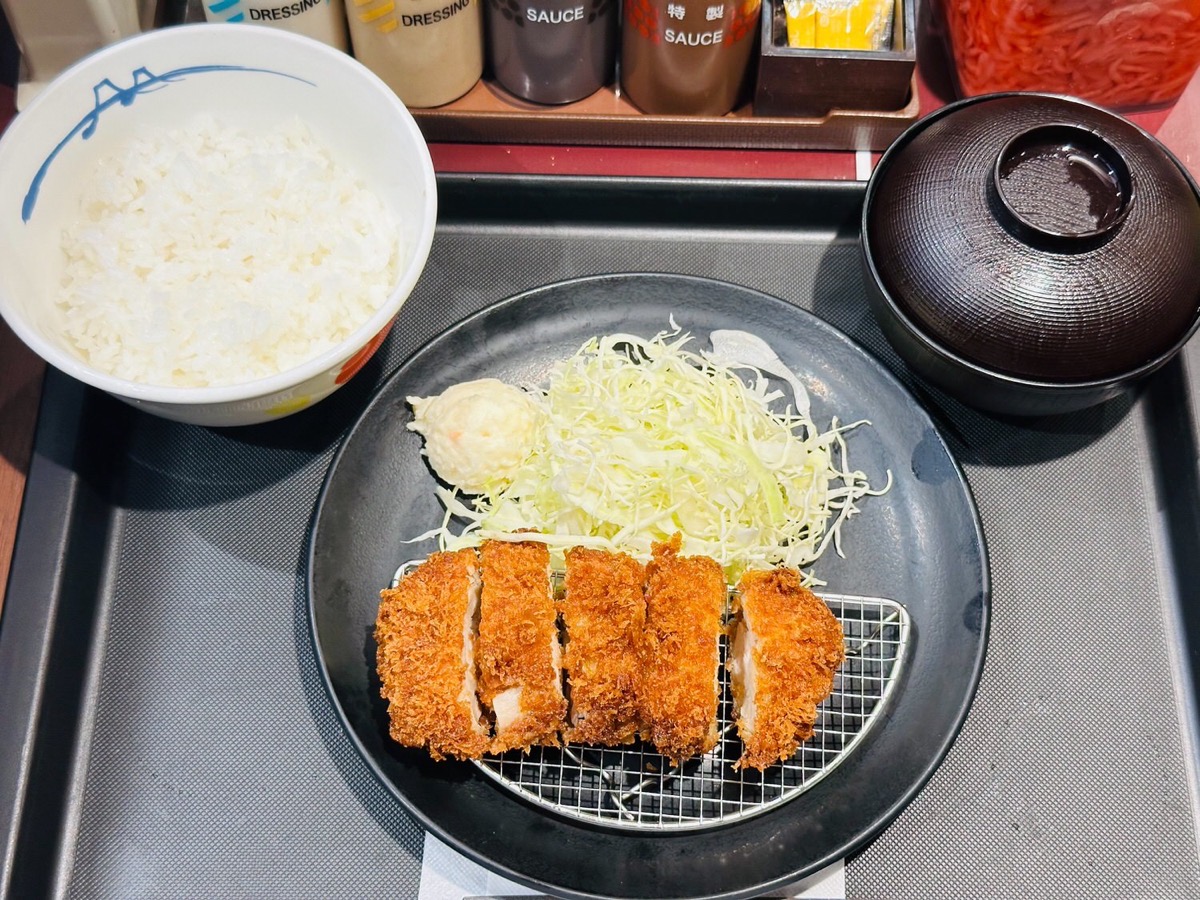 松のや 得朝チキンかつ定食 001.