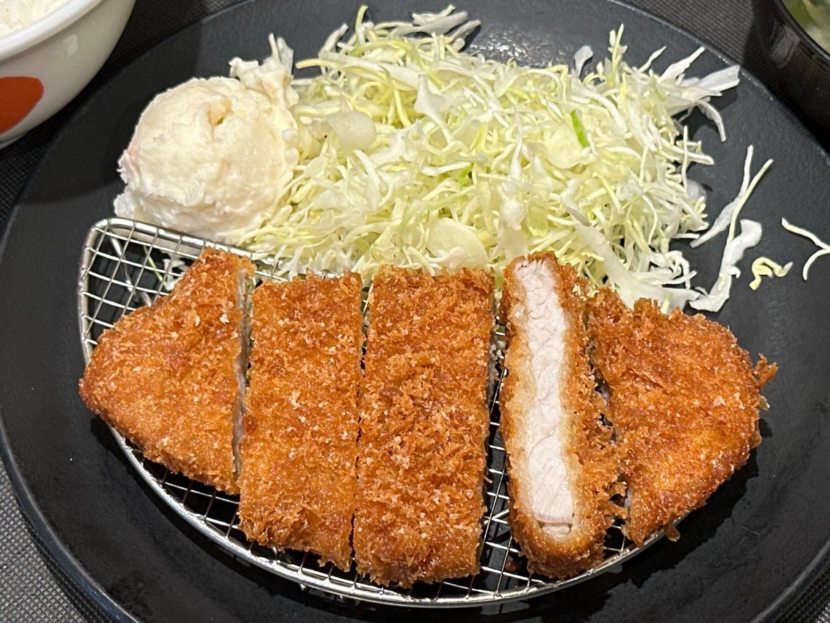 松のや 得朝ロースかつ定食 012.