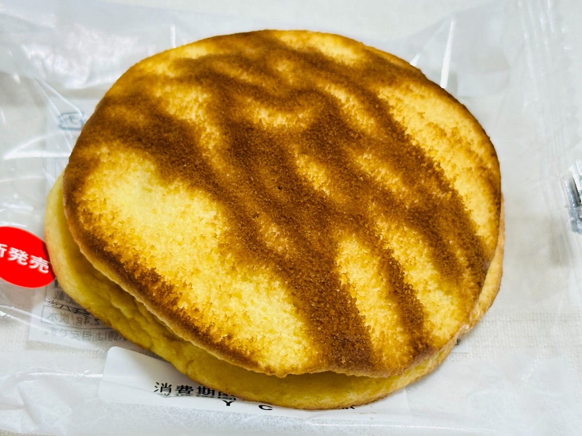 711-fuwamochi-dorayaki-009.jpg セブンイレブン ふわもちどら焼き 009.
