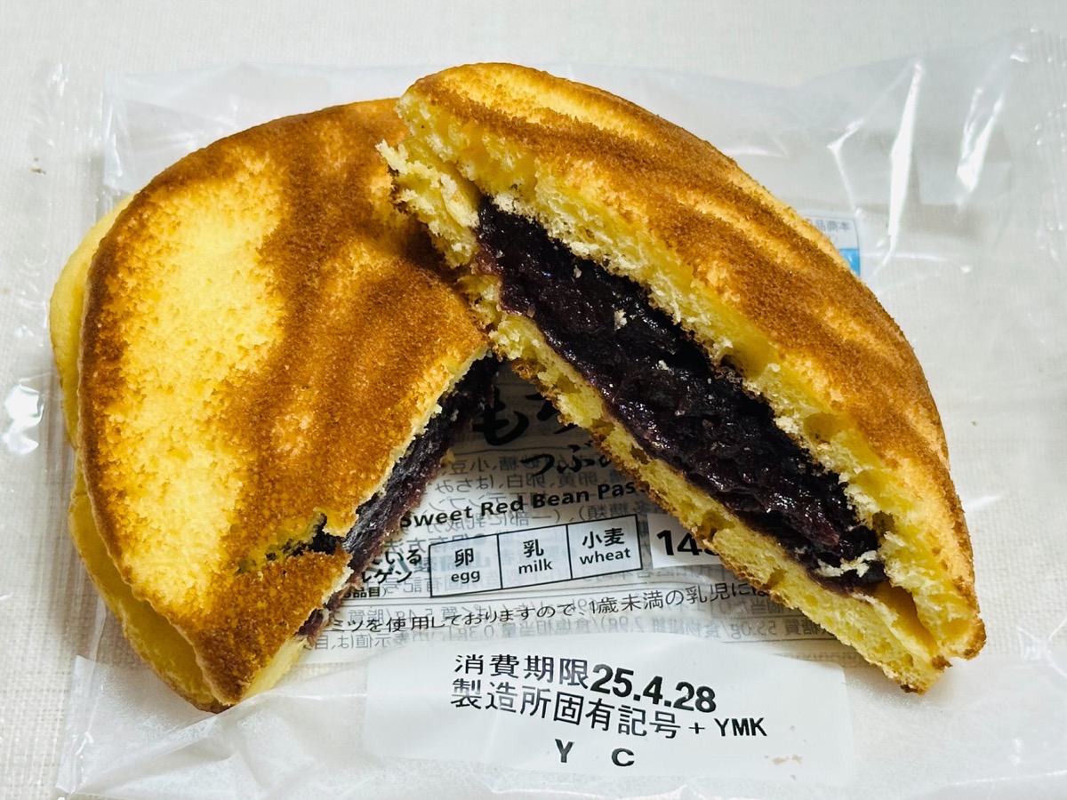 711-fuwamochi-dorayaki-011.jpg セブンイレブン ふわもちどら焼き 011.