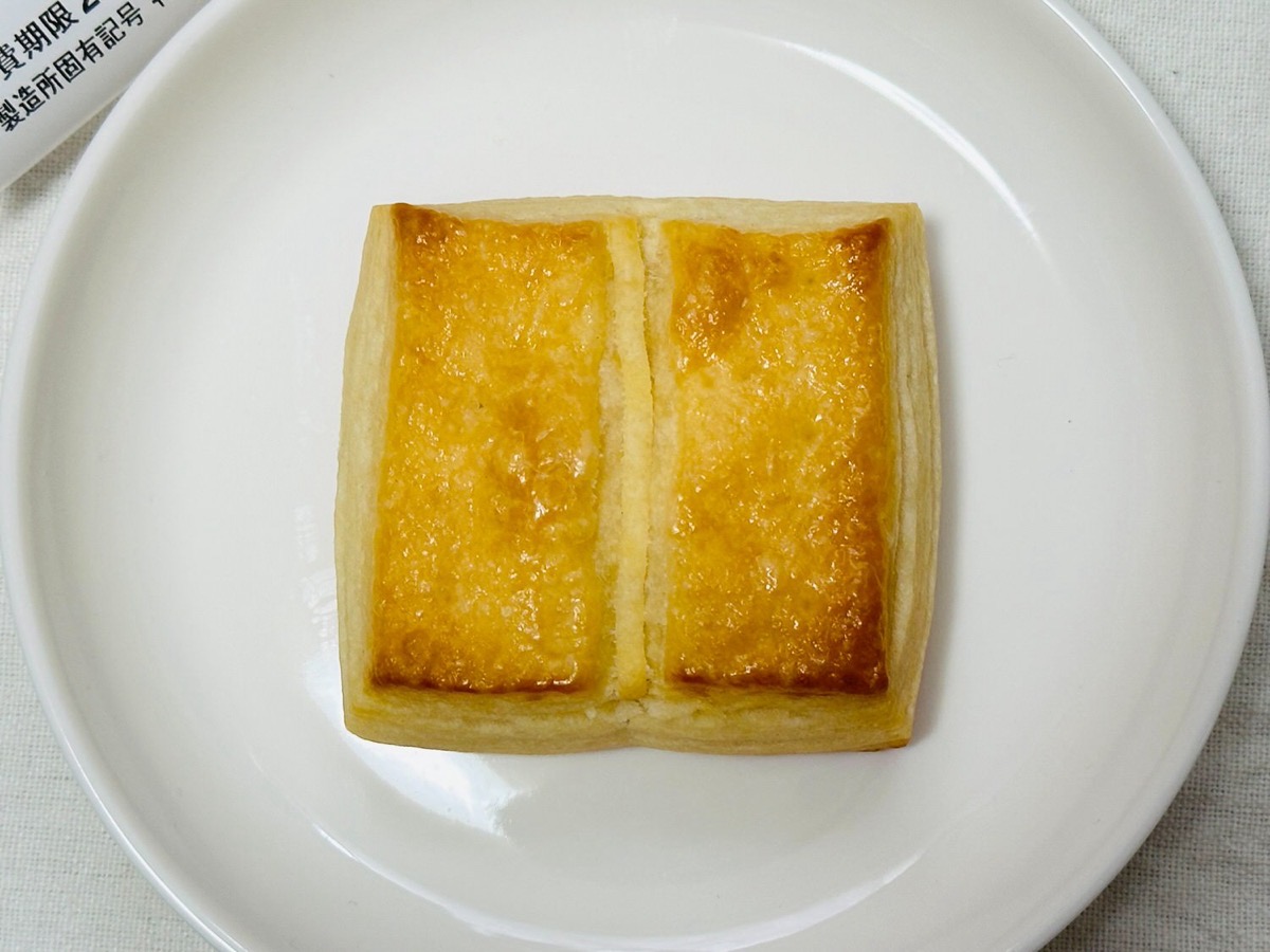 711-butter-biscuit-008.jpg セブンイレブン しっとり食感バタービスケット 008.