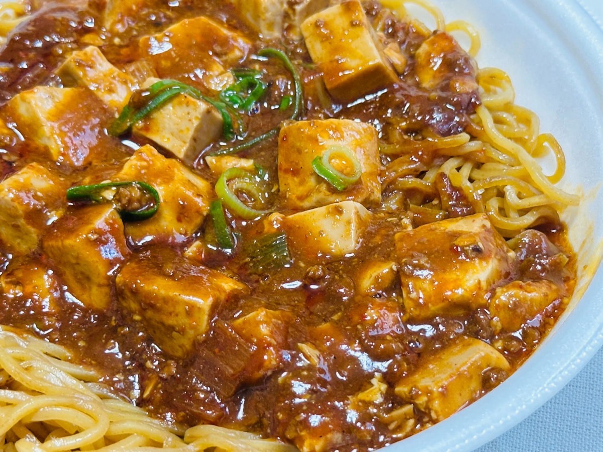 セブンイレブン 麻婆豆腐焼そば 014.