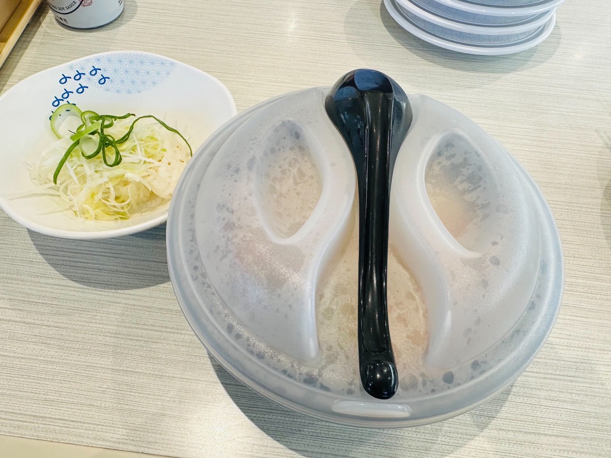 はま寿司 特製旨辛とんこつ醤油ラーメン 003.
