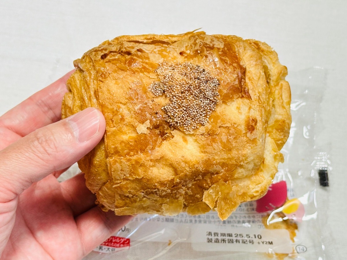 lawson-baget-cro-oimo-011.jpg ローソン バゲットクロワッサン おいも 011.