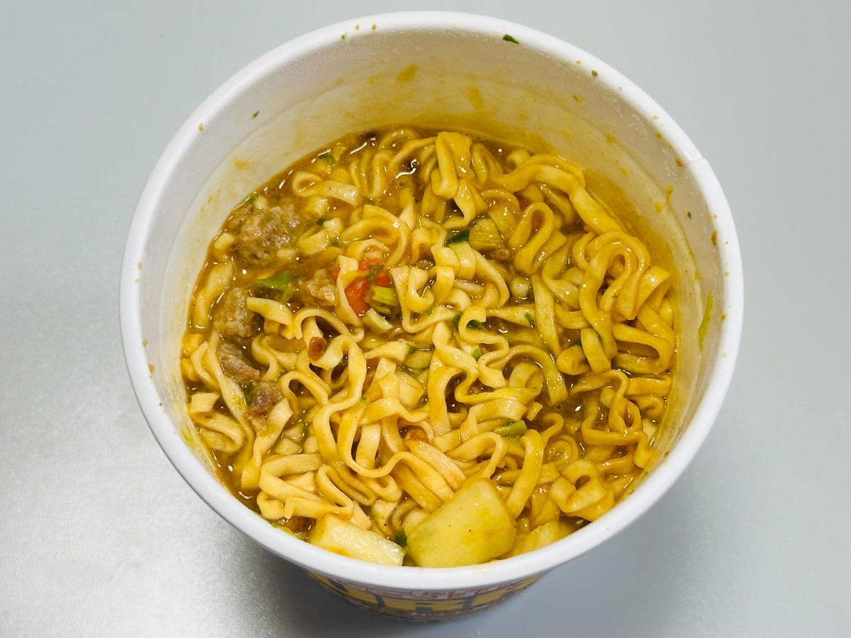 cupnoodle-dashi-curry-014.jpg だし仕込 カップヌードル カレー 014.