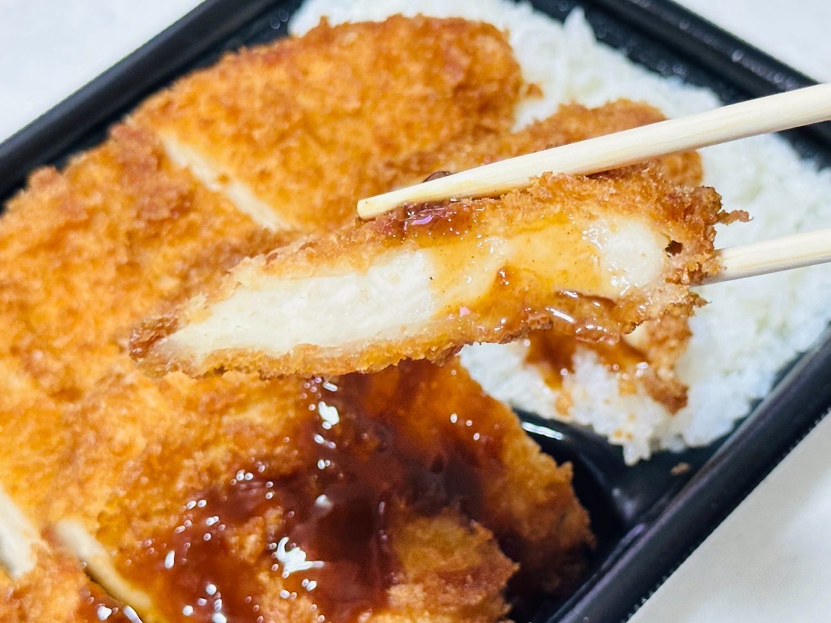 lawson-chicken-katsu-50-016.jpg ローソン 盛りすぎ!チキンカツ弁当 50 016.