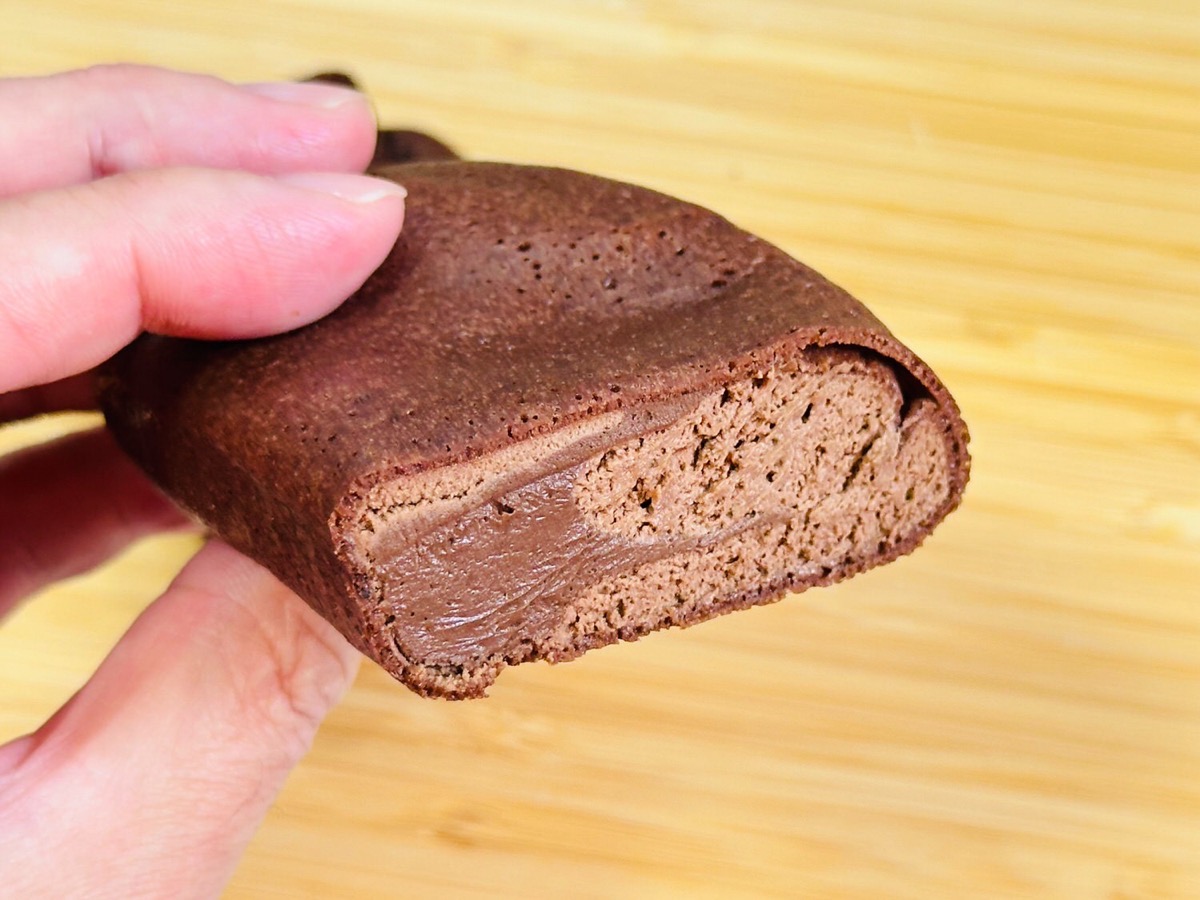 lawson-choco-crepe-025.jpg ローソン 盛りすぎ!くちどけショコラクレープ 025.